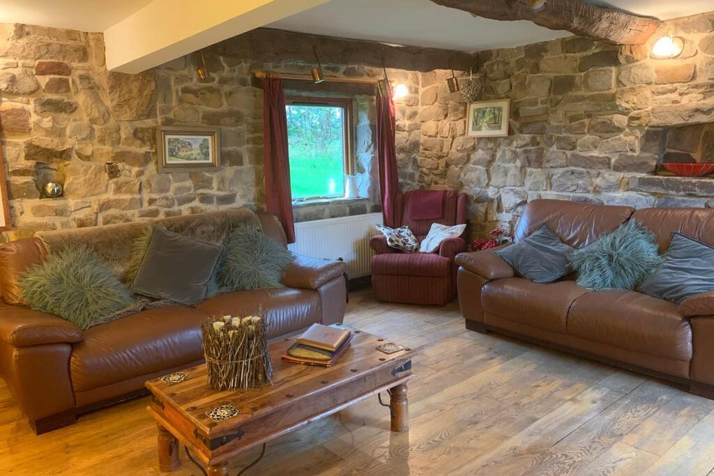 Stunning Secluded Peak District Luxurious Barn Villa Leek Dış mekan fotoğraf